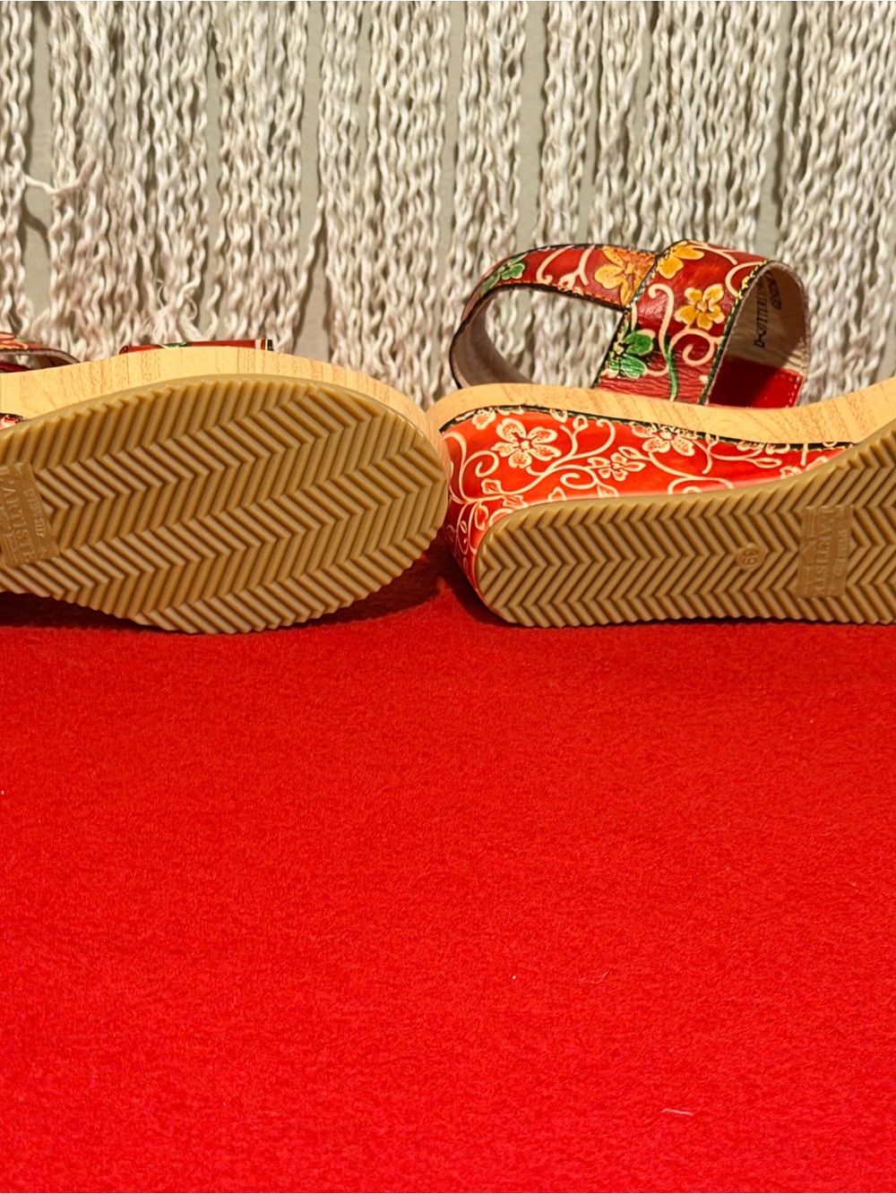 Spring Step L’Artiste Red Floral Platform Slide Sandals with Colorful Accents - Picture 5 of 10
